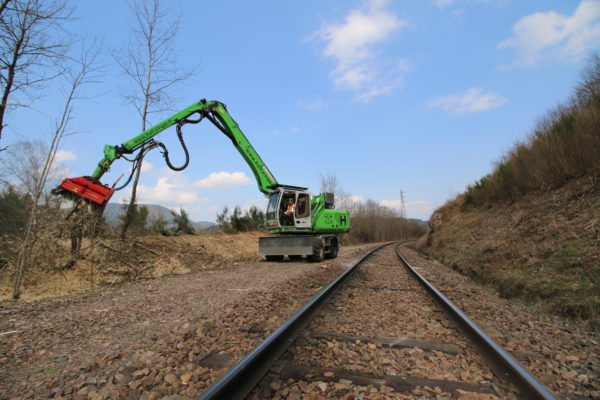 broyage en bordure de voie ferrée