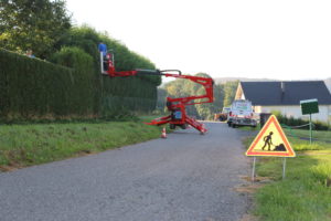 taille de haie avec nacelle